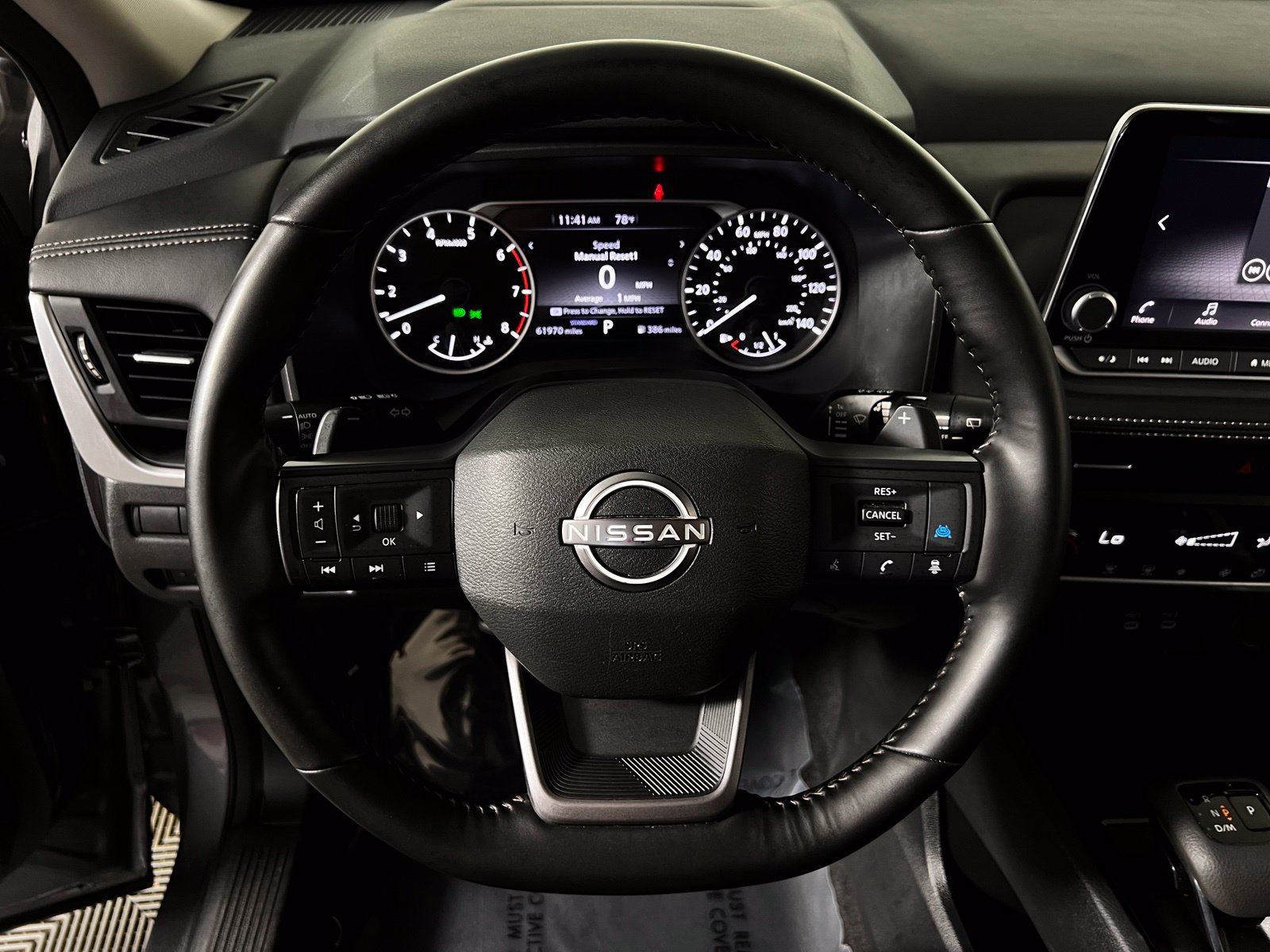 Used 2025 Nissan Rogue SV FWD image 15