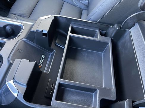 Used 2023 GMC Sierra 1500 Elevation image 32