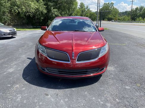 Used 2013 Lincoln MKS FWD image 7