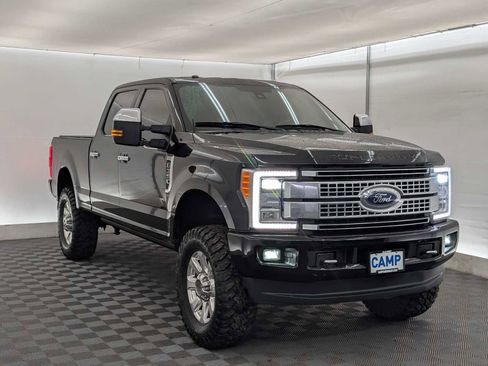 Used 2017 Ford F350 Platinum image 8