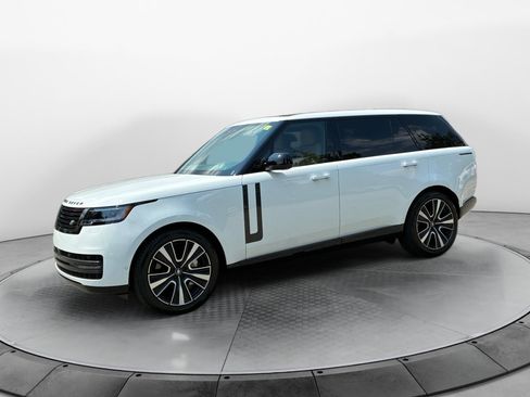 Used 2025 Land Rover Range Rover Long Wheelbase SE AWD/4WD image 1