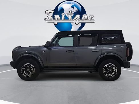 Used 2023 Ford Bronco Outer Banks image 3