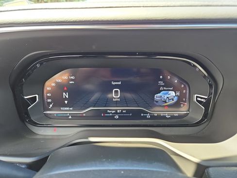 Used 2024 GMC Yukon Denali AWD/4WD image 16
