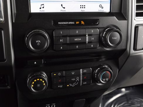 Used 2018 Ford F250 XLT w/ XLT Premium Package image 19