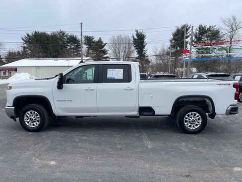 Used 2025 Chevrolet Silverado 2500 LT w/ Convenience Package AWD/4WD image 8