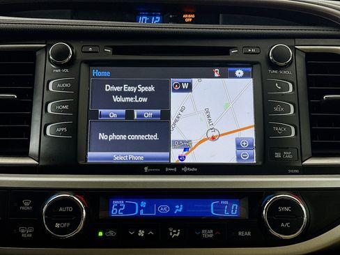 Used 2019 Toyota Highlander XLE image 21