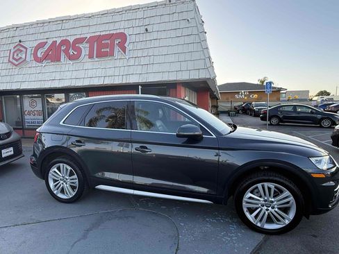 Used 2019 Audi Q5 Premium Plus w/ Premium Plus Package image 4