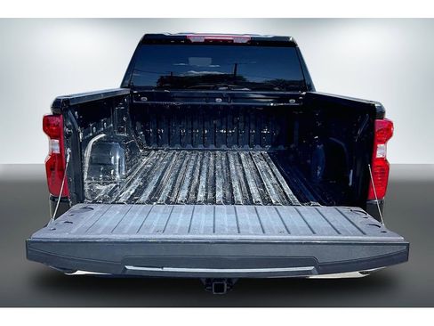 Used 2024 Chevrolet Silverado 1500 LT AWD/4WD image 7