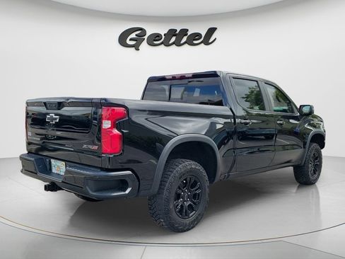 Used 2022 Chevrolet Silverado 1500 ZR2 w/ Technology Package AWD/4WD image 5