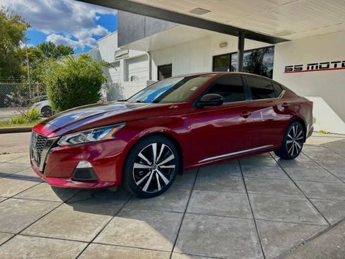 Used 2022 Nissan Altima 2.5 SR image 1