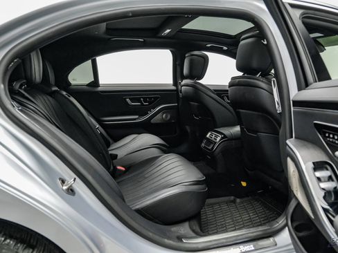 Used 2022 Mercedes-Benz S 580 4MATIC Sedan w/ AMG Line Package image 85