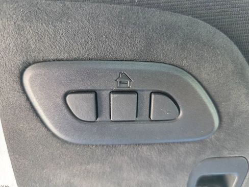 Used 2016 Chevrolet Corvette Stingray Convertible w/ 3LT Preferred Equipment Group image 26