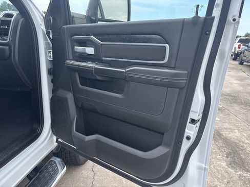 Used 2024 RAM 2500 Big Horn image 14