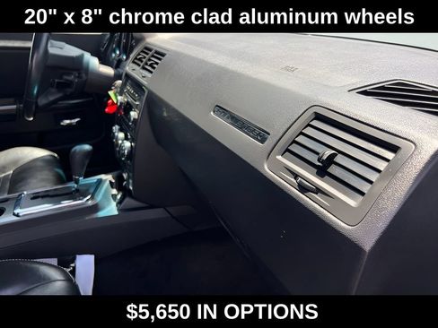 Used 2009 Dodge Challenger R/T RWD image 22