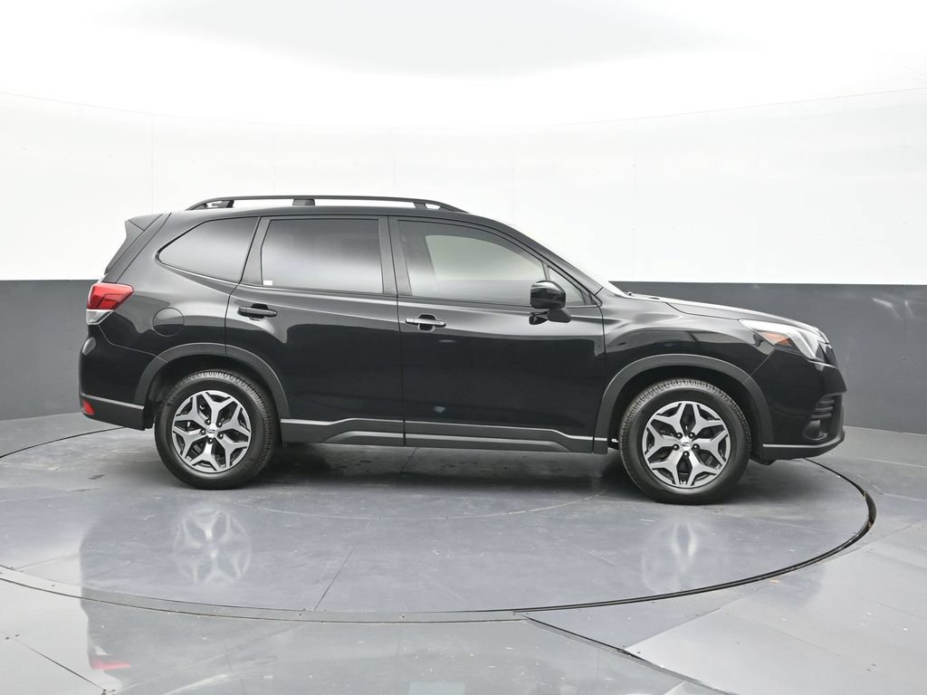 Used 2023 Subaru Forester Premium AWD/4WD image 13