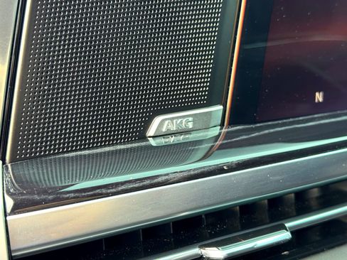 Used 2025 Cadillac Escalade Sport w/ Touring Package image 19