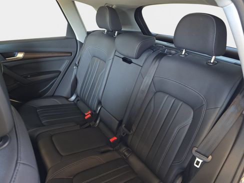 Used 2023 Audi Q5 2.0T Premium w/ Convenience Package AWD/4WD image 14