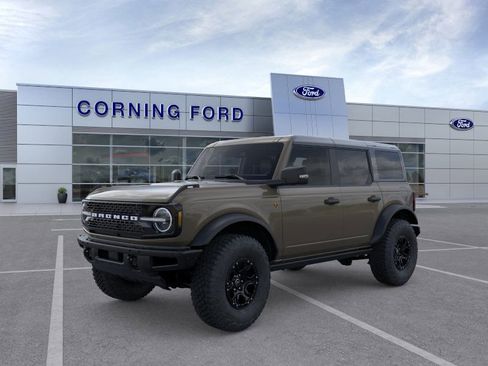 New 2025 Ford Bronco Badlands w/ Sasquatch Package image 1