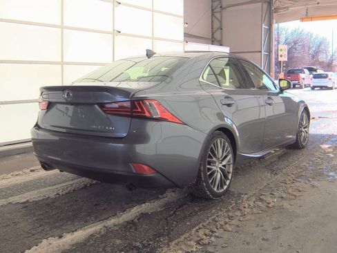 Used 2016 Lexus IS 300 AWD image 8