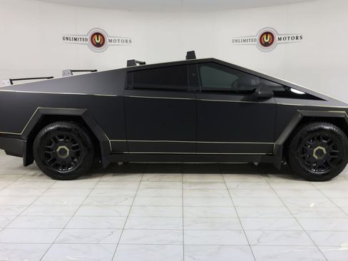 Used 2024 Tesla Cybertruck AWD Crew Cab image 2