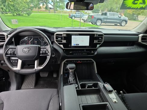 Used 2023 Toyota Tundra SR5 w/ SR5 Convenience Package AWD/4WD image 14