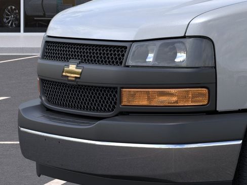 New 2026 Chevrolet Express 2500 RWD image 50