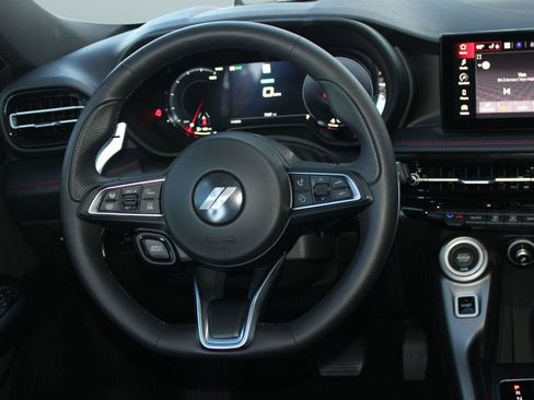 Used 2024 Dodge Hornet R/T w/ Tech Pack w/o Parking image 17