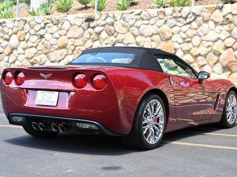 Used 2006 Chevrolet Corvette Convertible w/ Preferred Equipment Group RWD image 10