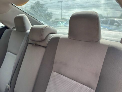 Used 2017 Toyota Corolla LE FWD image 24