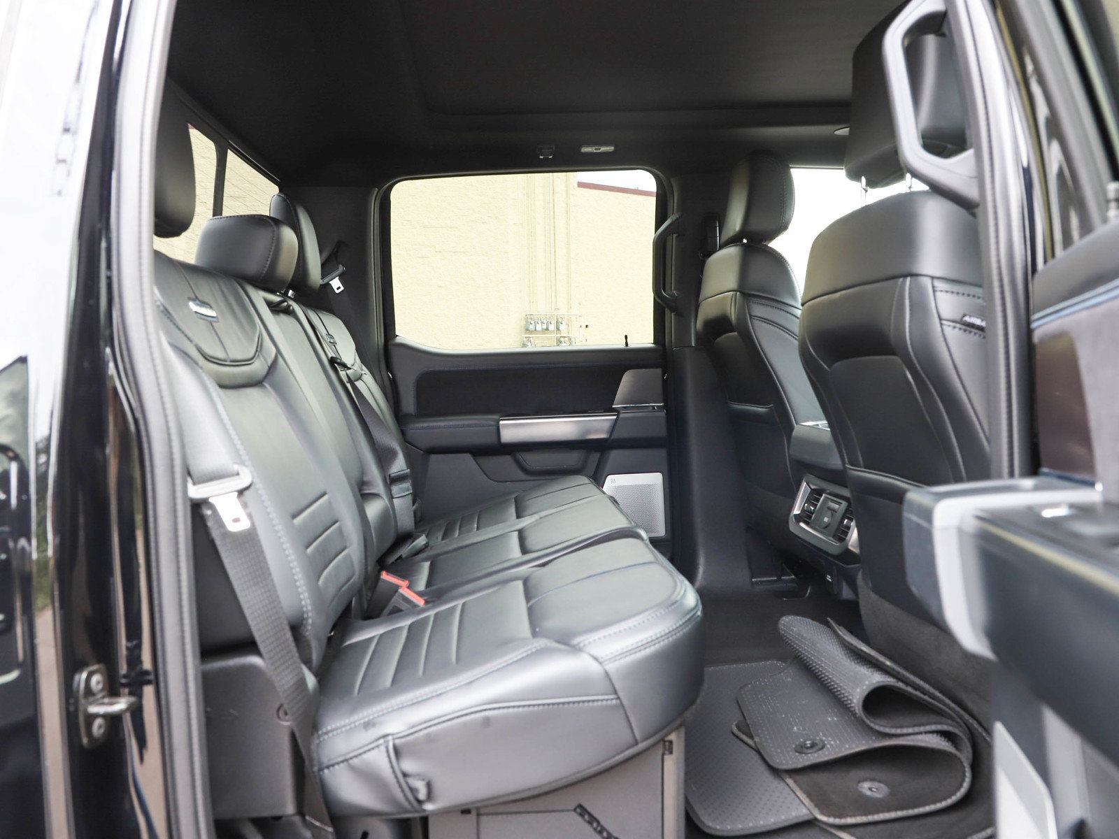 Used 2026 Ford F250 Platinum AWD/4WD image 11