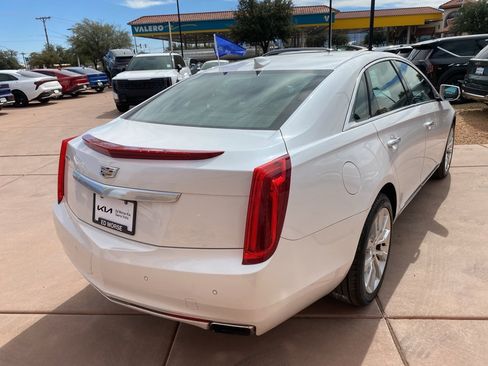 Used 2017 Cadillac XTS Luxury w/ Driver Awareness Package image 8
