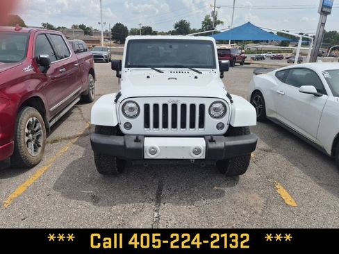Used 2016 Jeep Wrangler Sahara w/ Connectivity Group AWD/4WD image 24