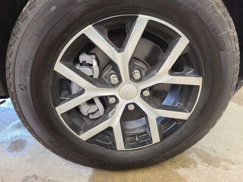 Certified 2024 Jeep Grand Cherokee L Limited w/ Luxury Tech Group II image 37