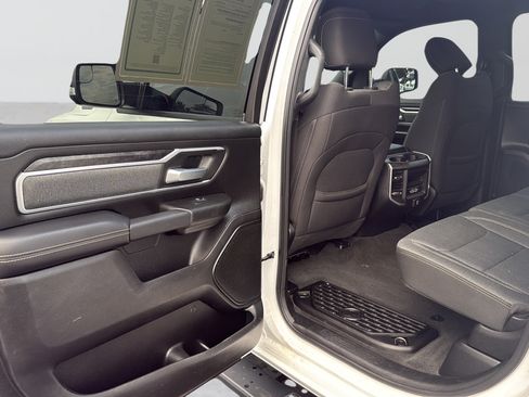 Used 2022 RAM 1500 Big Horn AWD/4WD image 40