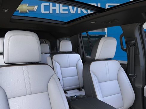 New 2026 Chevrolet Traverse High Country w/ LPO, Floor Liner Package image 31