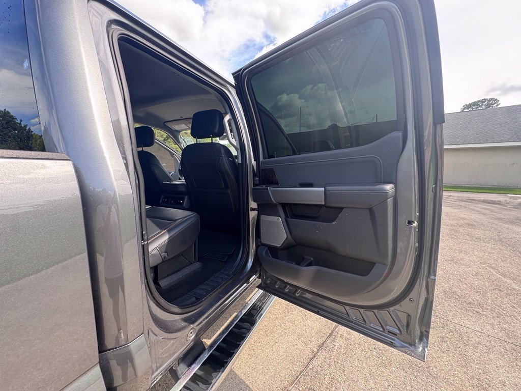 Used 2025 Ford F250 Lariat AWD/4WD image 26