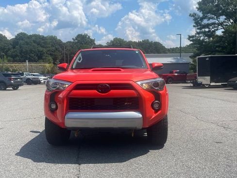 Used 2024 Toyota 4Runner TRD Off-Road Premium w/ Moonroof Package AWD/4WD image 2