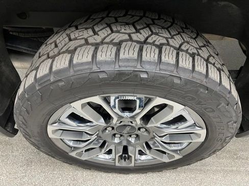 Used 2023 GMC Sierra 1500 Denali Ultimate AWD/4WD image 17