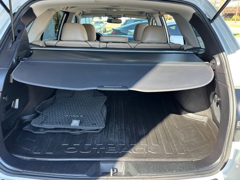 Used 2018 Subaru Outback 2.5i Limited w/ Popular Package #2 image 63