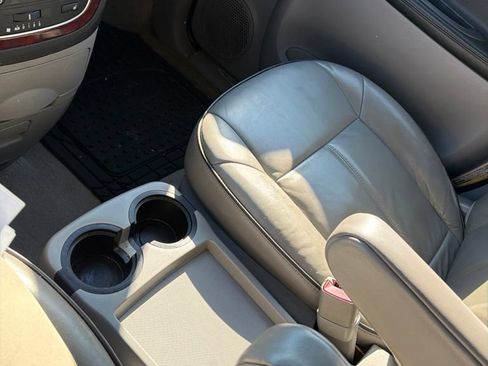 Used 2006 Buick Terraza CXL w/ Driver Confidence Package FWD image 20
