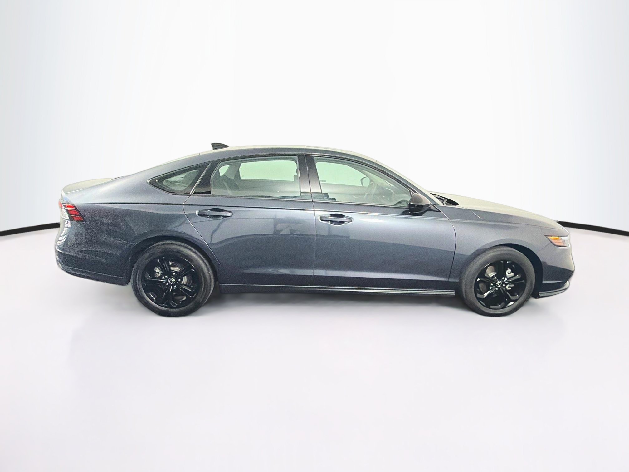 Used 2025 Honda Accord SE image 10