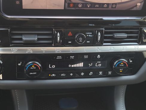 New 2026 Nissan Pathfinder SL w/ Cargo Package FWD image 23