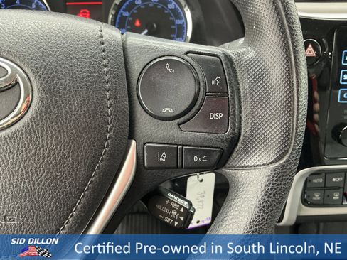 Used 2018 Toyota Corolla LE image 10