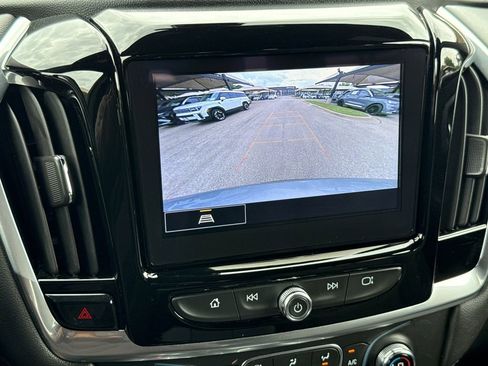 Used 2023 Chevrolet Traverse LT AWD/4WD image 27