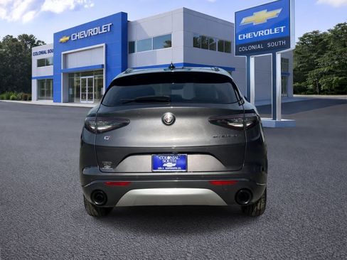Used 2024 Alfa Romeo Stelvio Ti AWD/4WD image 5