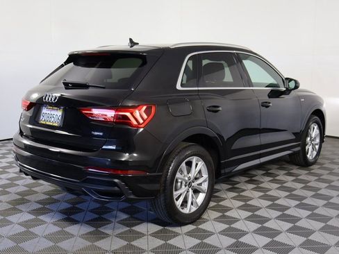 Used 2022 Audi Q3 2.0T Premium w/ Convenience Package image 4