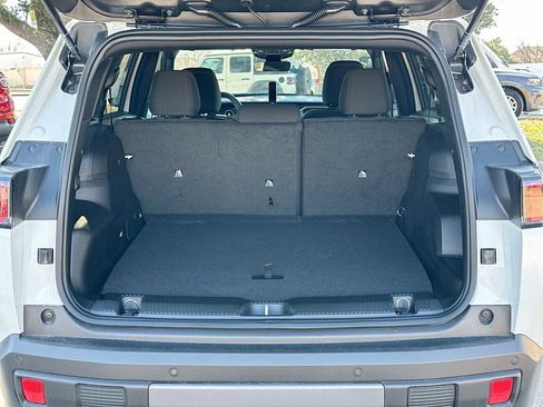 New 2026 Jeep Cherokee Laredo image 28