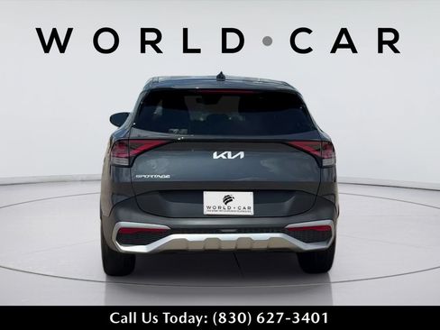 Used 2023 Kia Sportage LX FWD image 8