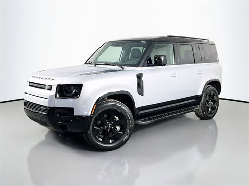 Used 2023 Land Rover Defender 110 X-Dynamic SE image 1