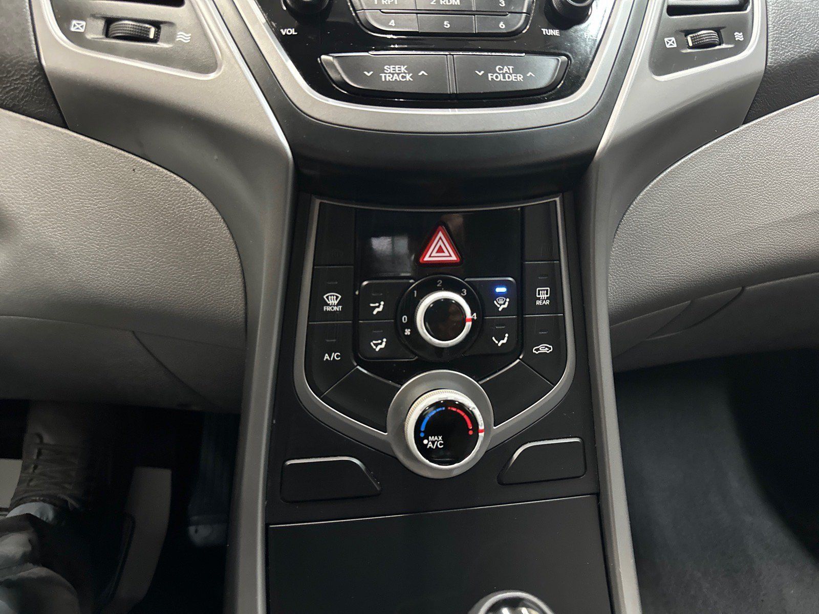 Used 2016 Hyundai Elantra SE FWD image 23